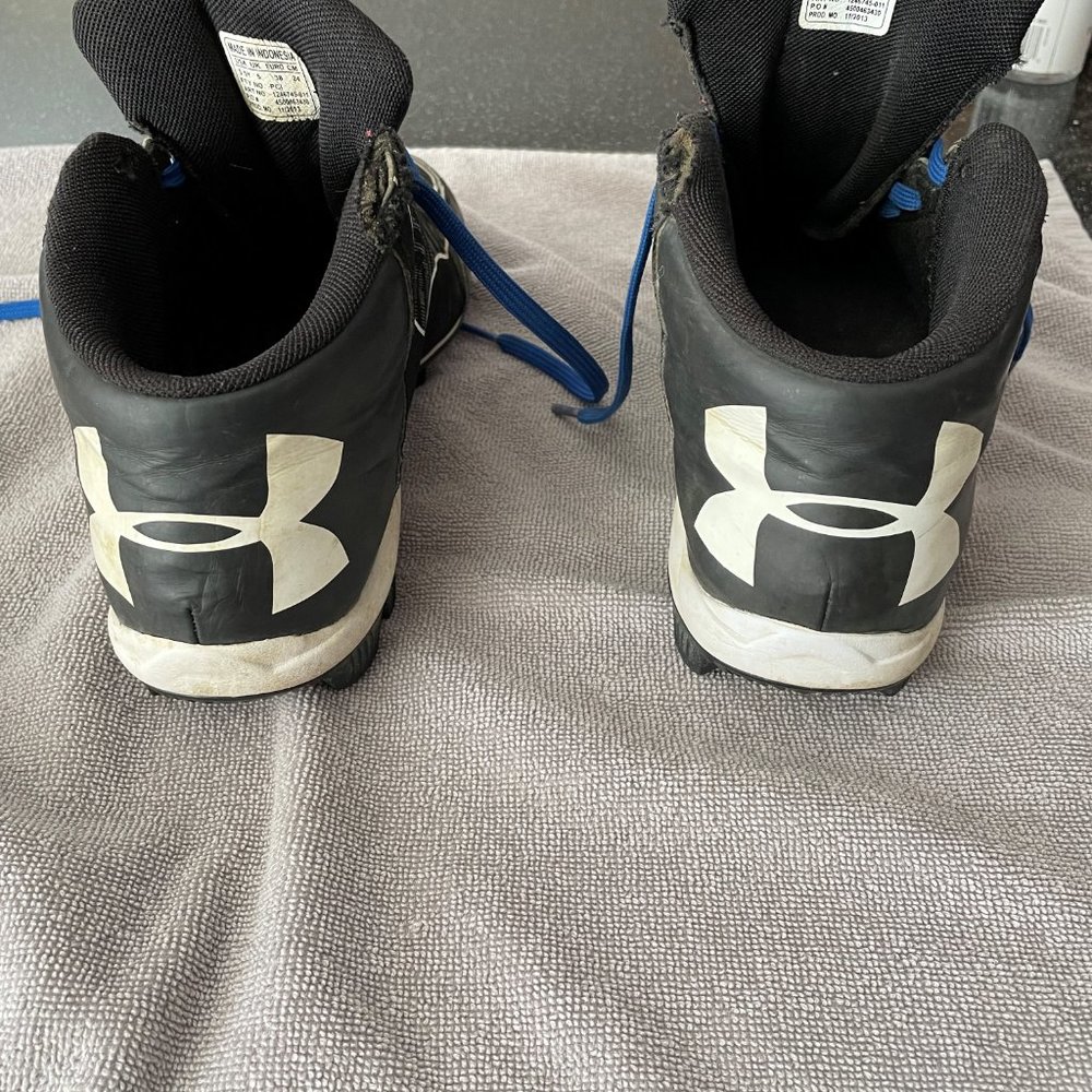 cleats - Picture 3 of 5